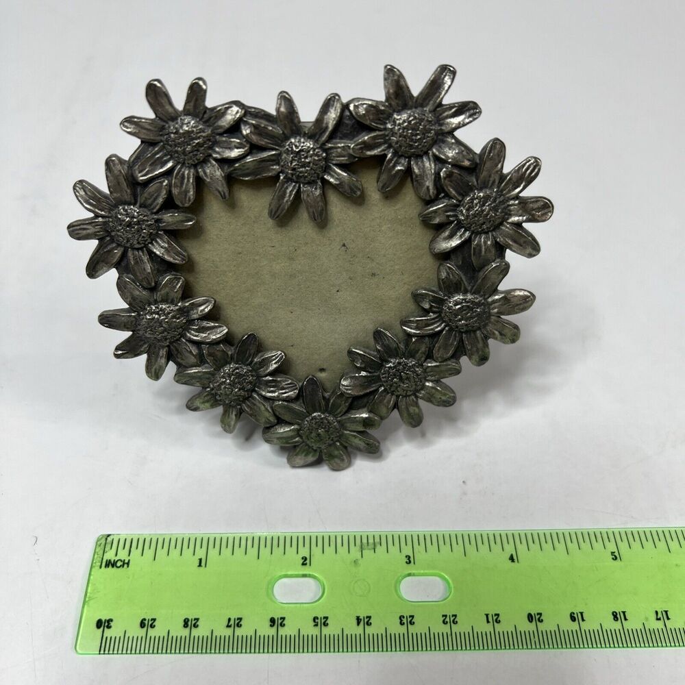 4” Pewter sunflower heart picture Frame Glass